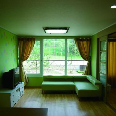 Hoengseong Xanadu Pension מראה חיצוני תמונה